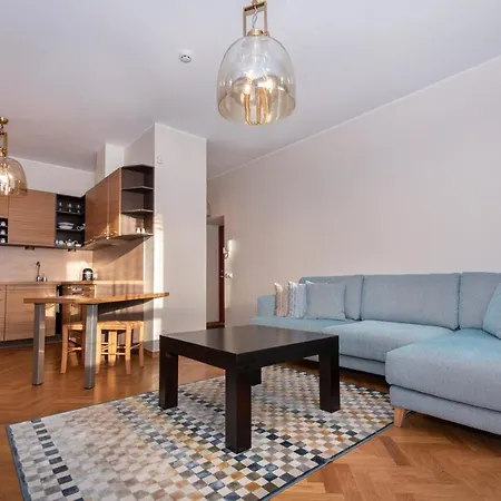 Stylish Apartment In The Heart Of Paernu Exterior foto